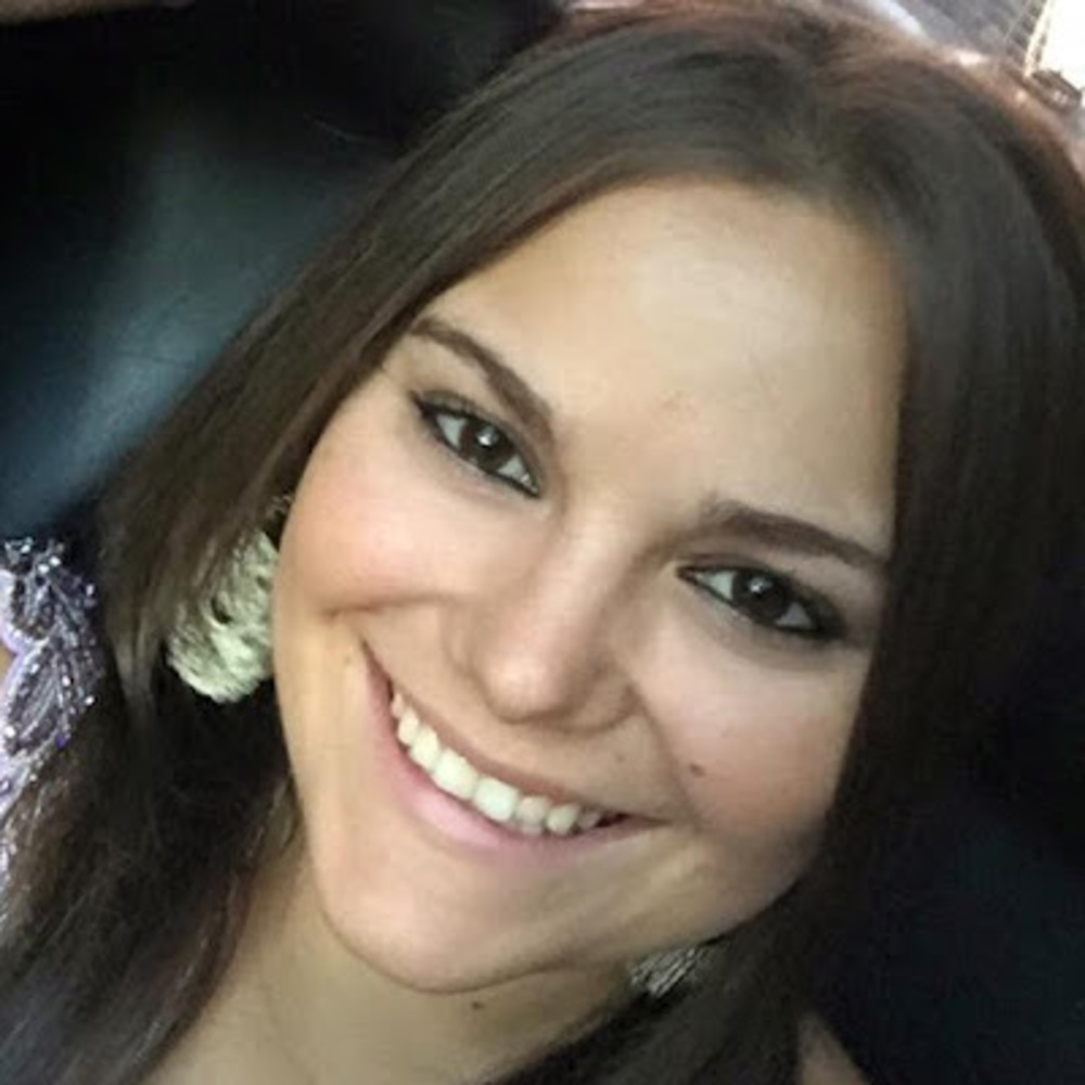 Meet your Posher, Alyssa